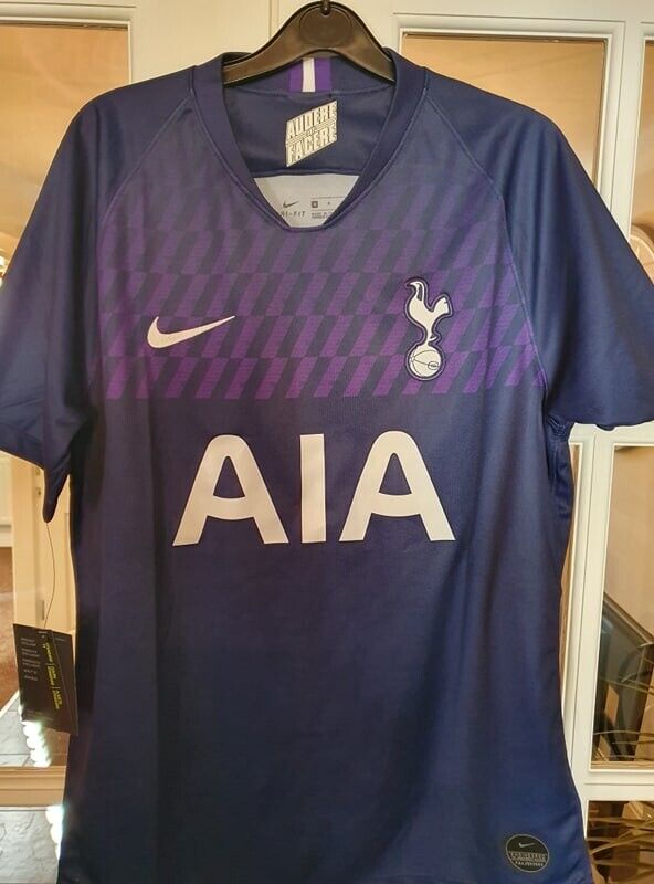 tottenham shirt brand